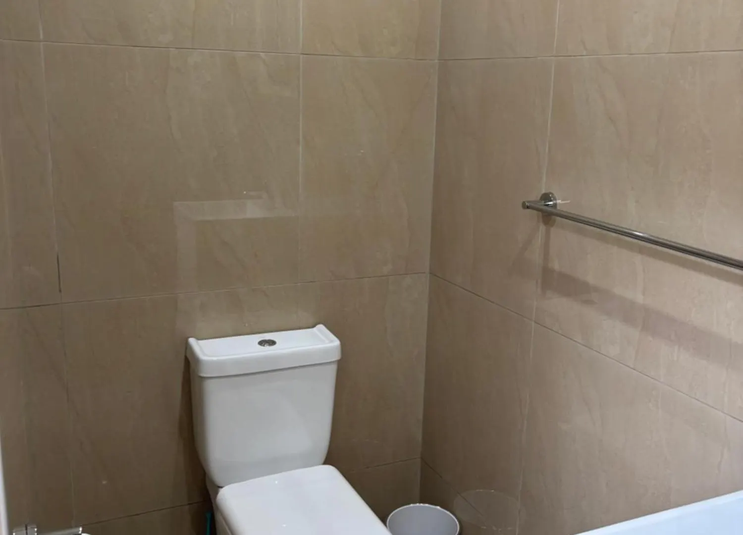 First Avenue Fully Halaal Apartment - Granny Flat Cape Town